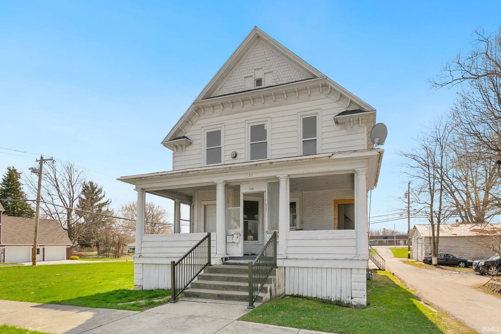 Photo of 536 E Center Street, Warsaw, IN 46580 (MLS # 202629063)