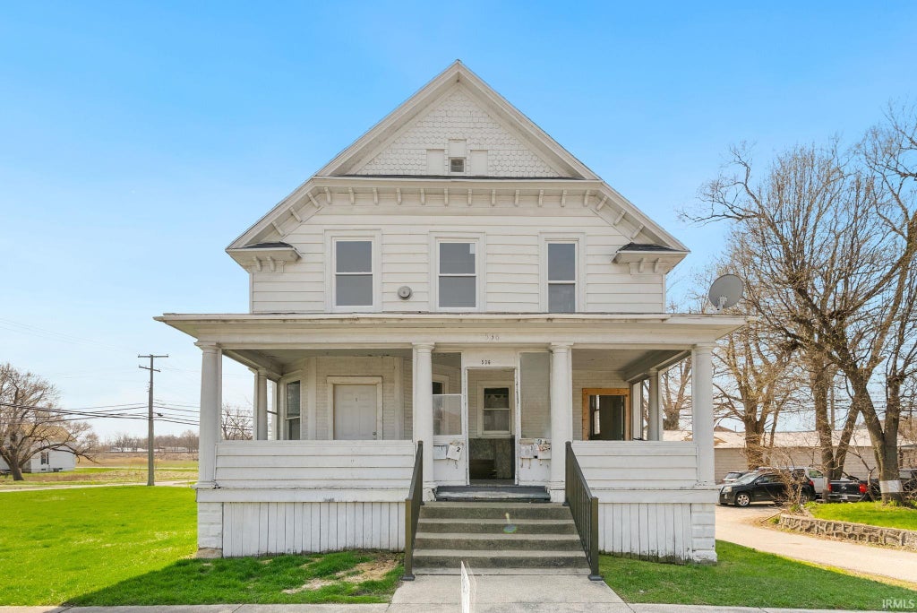 Photo of 536 E Center Street, Warsaw, IN 46580 (MLS # 202629063)