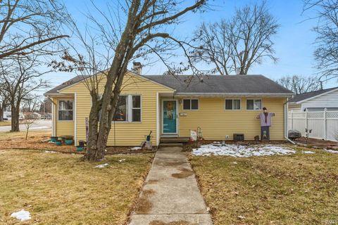 Tiny photo for 1017 Winthrop Avenue, Lafayette, IN 47909 (MLS # 202605209)