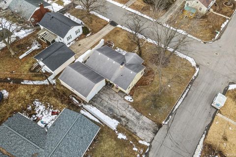 Tiny photo for 1017 Winthrop Avenue, Lafayette, IN 47909 (MLS # 202605209)