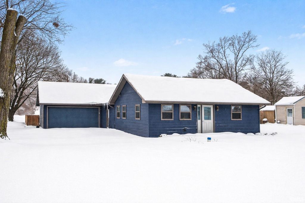 Photo of 54135 County Road 5, Elkhart, IN 46514 (MLS # 202603051)