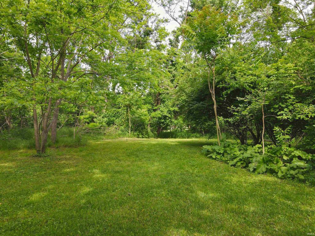 Photo of 2101 1/2 S Rogers Street, Bloomington, IN 47403 (MLS # 202603397)