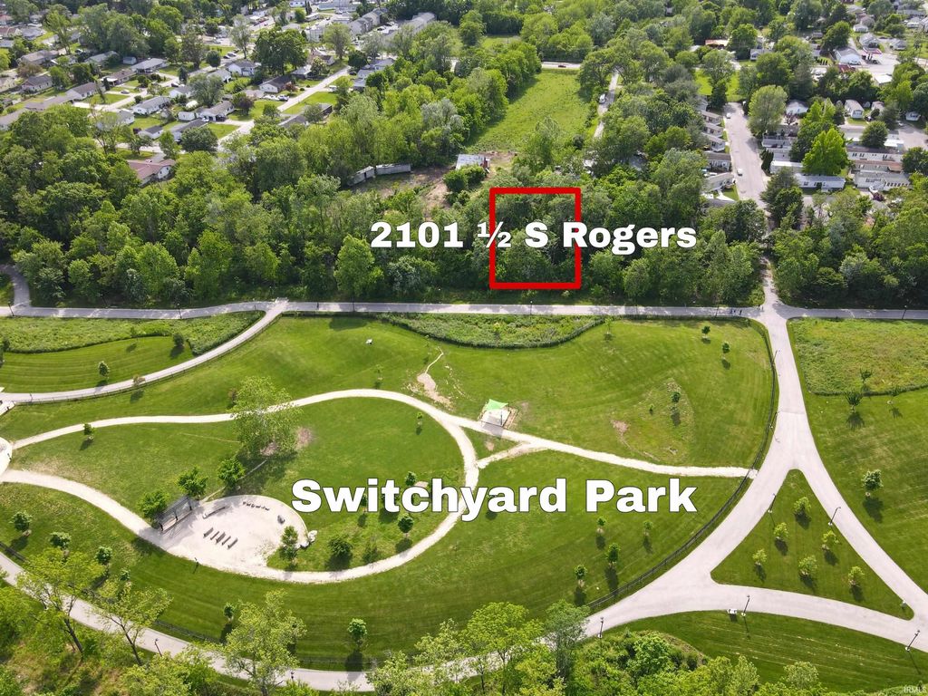 Photo of 2101 1/2 S Rogers Street, Bloomington, IN 47403 (MLS # 202603397)