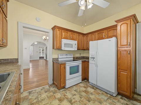 Tiny photo for 417 Dreier Boulevard, Evansville, IN 47712 (MLS # 202643720)