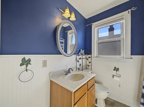 Tiny photo for 417 Dreier Boulevard, Evansville, IN 47712 (MLS # 202643720)