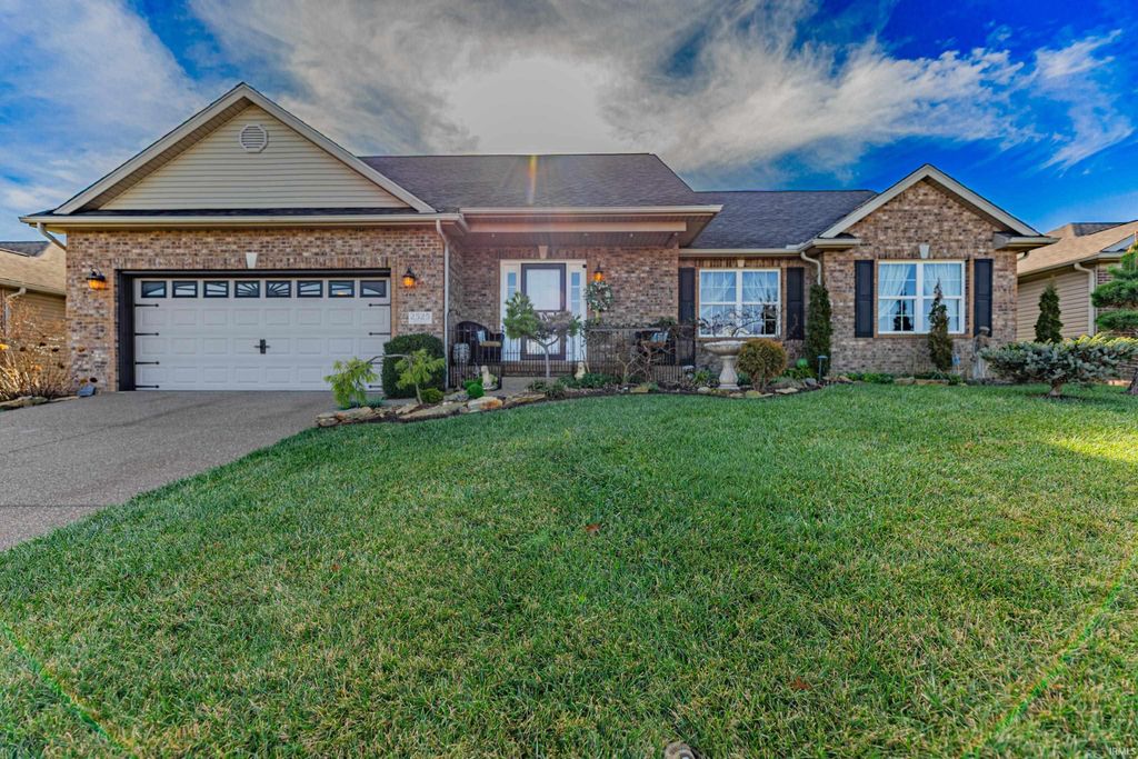 Photo of 2525 Aruba Court, Evansville, IN 47725 (MLS # 202600814)