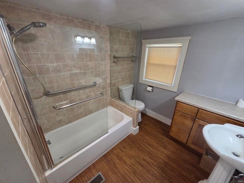 Tiny photo for 1103 W Mack Avenue, Olney, IL 62450 (MLS # 202637996)