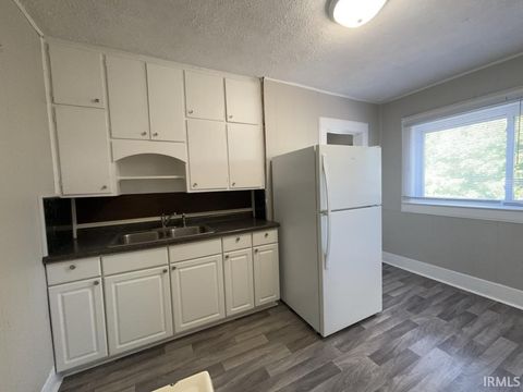 Tiny photo for 510 E Morgan Street, Kokomo, IN 46901 (MLS # 202547897)