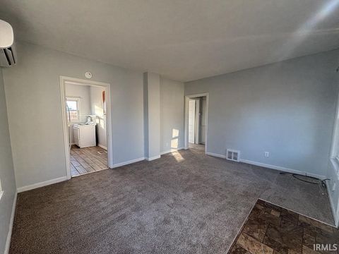 Tiny photo for 510 E Morgan Street, Kokomo, IN 46901 (MLS # 202547897)