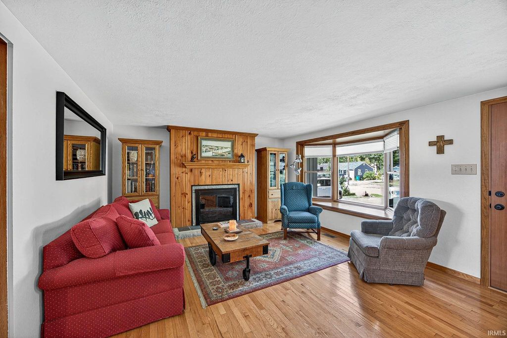 Photo of 22828 Greenleaf Boulevard, Elkhart, IN 46514 (MLS # 202539999)