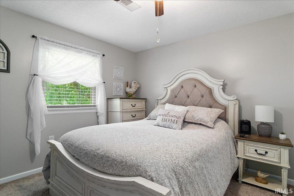 Photo of 9125 Ford Lane, Mount Vernon, IN 47620 (MLS # 202616218)