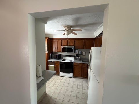 Tiny photo for 18101 Stoneridge Street #A, South Bend, IN 46637 (MLS # 202627318)
