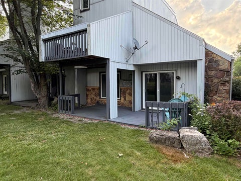 Tiny photo for 18101 Stoneridge Street #A, South Bend, IN 46637 (MLS # 202627318)