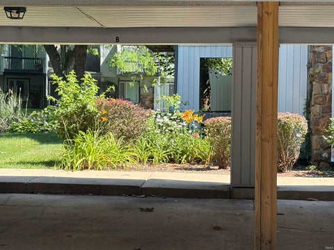 Tiny photo for 18101 Stoneridge Street #A, South Bend, IN 46637 (MLS # 202627318)