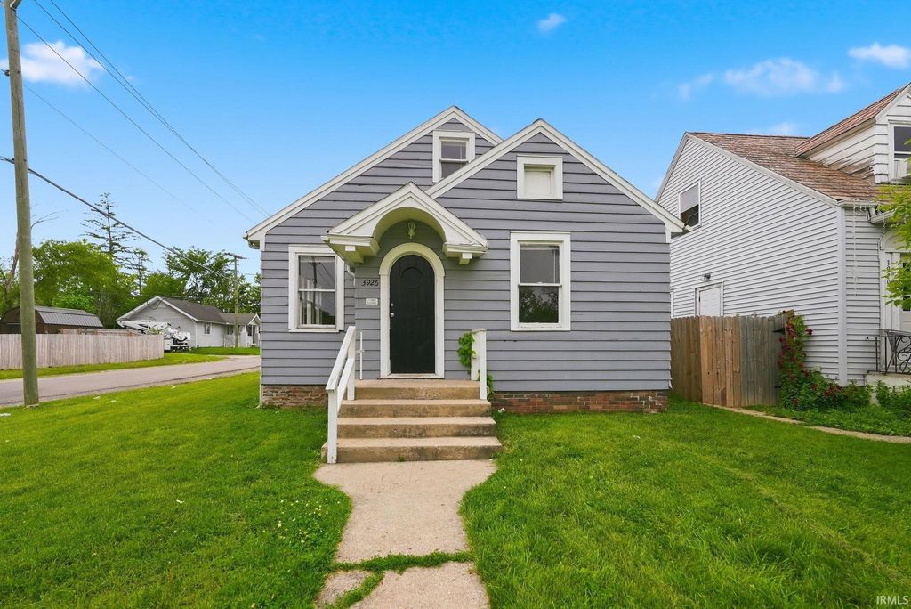 Photo of 3926 Avondale Drive, Fort Wayne, IN 46806 (MLS # 202620273)