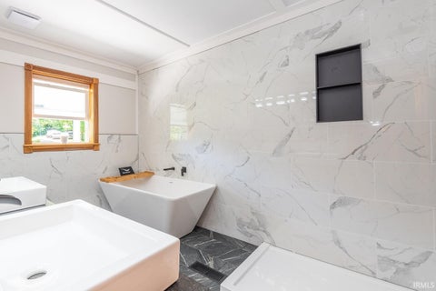 Tiny photo for 7750 S Rockport Road, Bloomington, IN 47403 (MLS # 202625513)