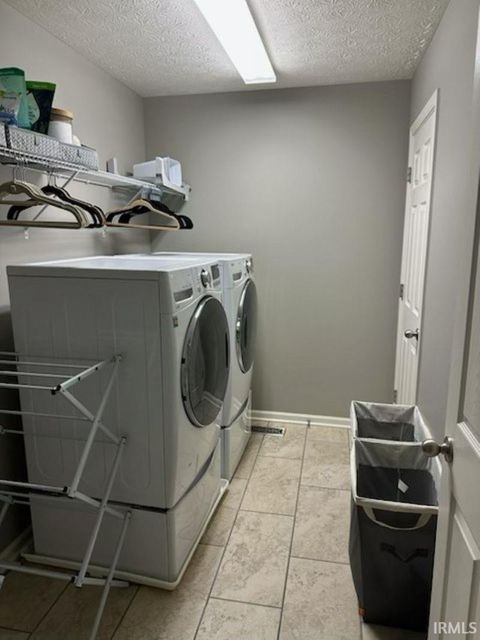 Tiny photo for 5472 W Hoge Drive, Bloomington, IN 47403 (MLS # 202601616)