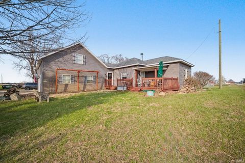 Photo of 840 W State Rd 26, Frankfort, IN 46041 (MLS # 202610249)
