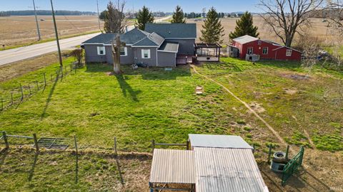 Tiny photo for 840 W State Rd 26, Frankfort, IN 46041 (MLS # 202610249)