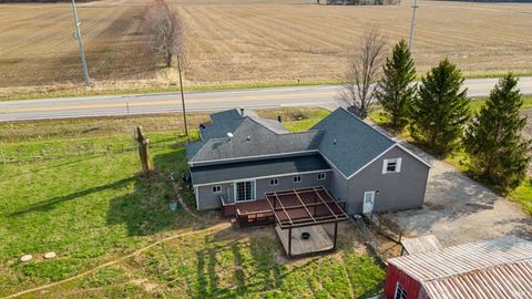 Tiny photo for 840 W State Rd 26, Frankfort, IN 46041 (MLS # 202610249)