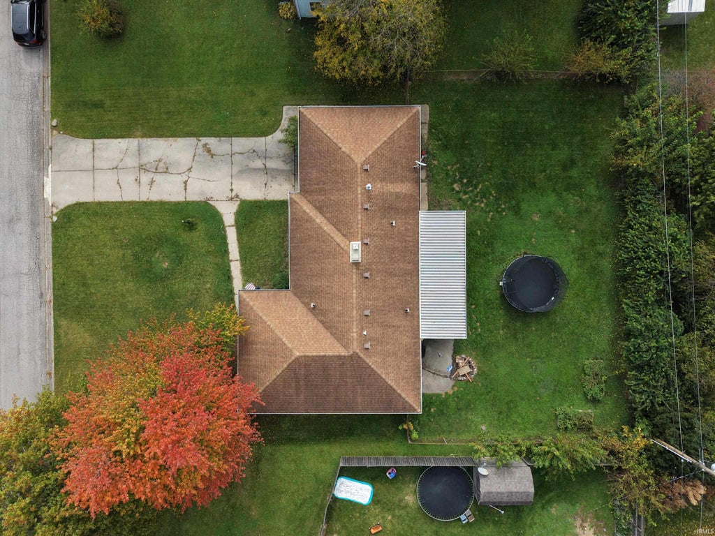 Photo of 3721 Courtwood Drive, Fort Wayne, IN 46815 (MLS # 202642965)