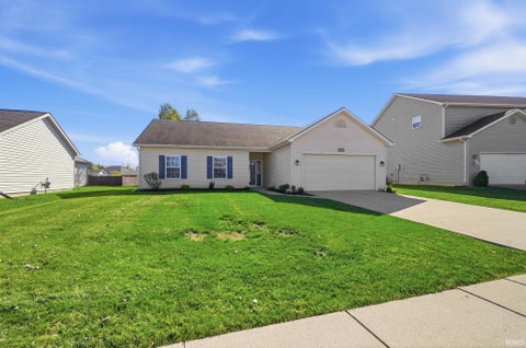 Tiny photo for 10921 Yalumba Pass, Roanoke, IN 46783 (MLS # 202643553)