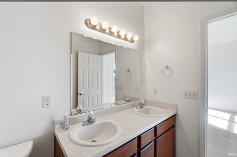 Tiny photo for 10921 Yalumba Pass, Roanoke, IN 46783 (MLS # 202643553)