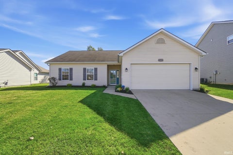Photo of 10921 Yalumba Pass, Roanoke, IN 46783 (MLS # 202643553)