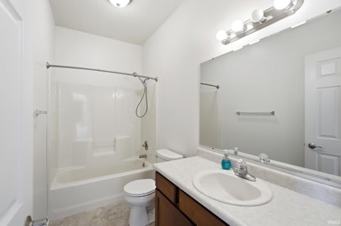 Tiny photo for 10921 Yalumba Pass, Roanoke, IN 46783 (MLS # 202643553)