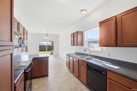 Tiny photo for 10921 Yalumba Pass, Roanoke, IN 46783 (MLS # 202643553)