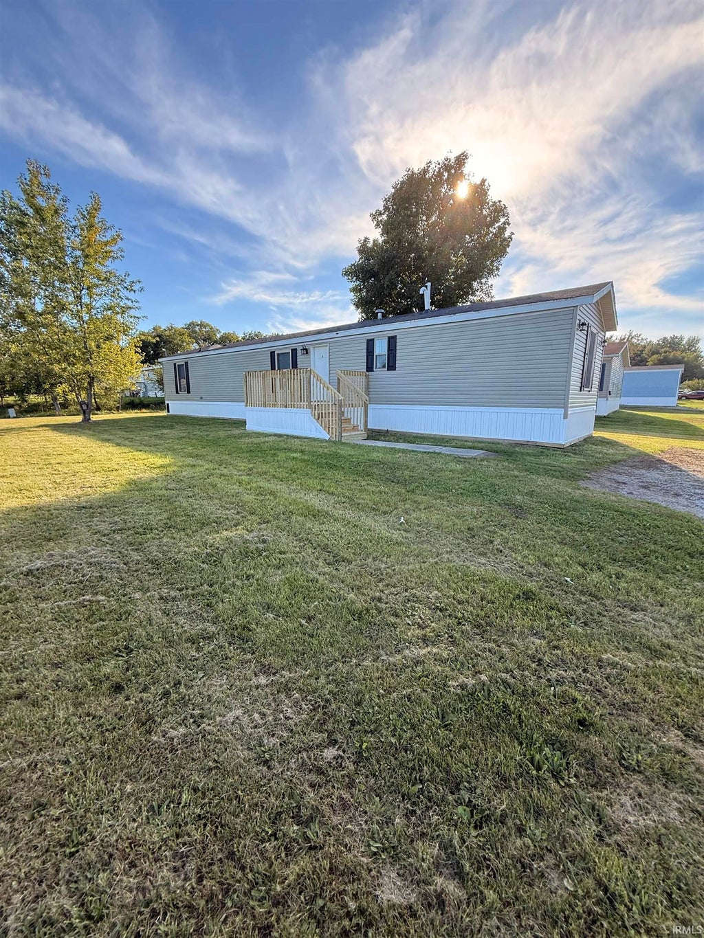 Photo of 3757 N 900 #135, Cromwell, IN 46732 (MLS # 202640390)