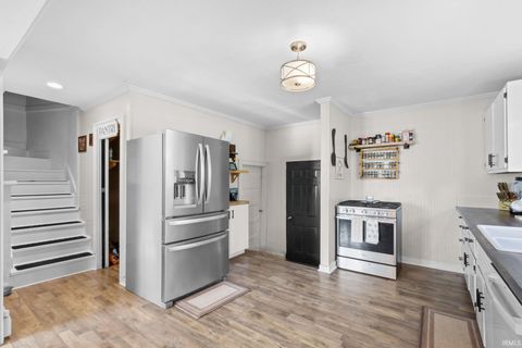 Tiny photo for 203 N Oakland Avenue, Nappanee, IN 46550 (MLS # 202618640)
