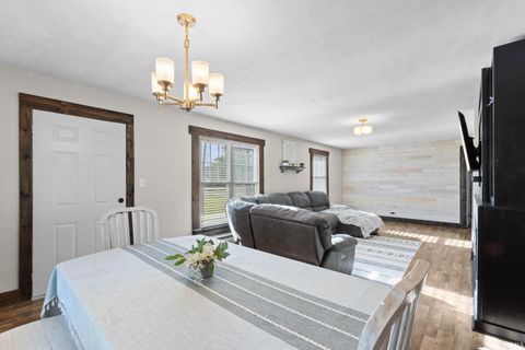Tiny photo for 203 N Oakland Avenue, Nappanee, IN 46550 (MLS # 202618640)