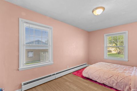 Tiny photo for 203 N Oakland Avenue, Nappanee, IN 46550 (MLS # 202618640)