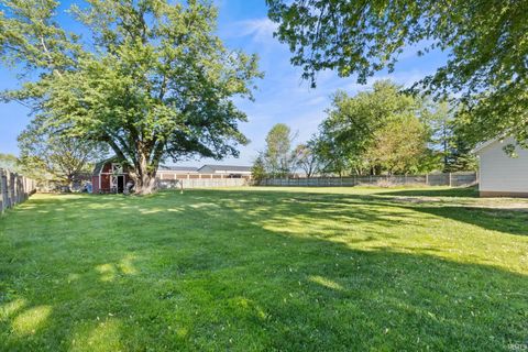 Tiny photo for 203 N Oakland Avenue, Nappanee, IN 46550 (MLS # 202618640)