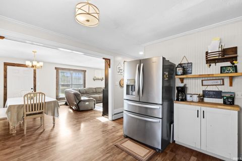 Tiny photo for 203 N Oakland Avenue, Nappanee, IN 46550 (MLS # 202618640)