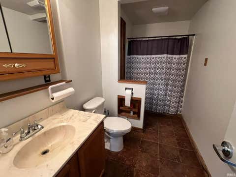 Tiny photo for 1601 N Country Club Road, Muncie, IN 47303 (MLS # 202613116)