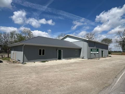 Photo of 1601 N Country Club Road, Muncie, IN 47303 (MLS # 202613116)