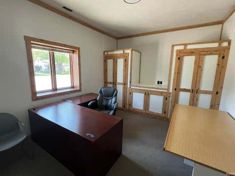 Tiny photo for 1601 N Country Club Road, Muncie, IN 47303 (MLS # 202613116)