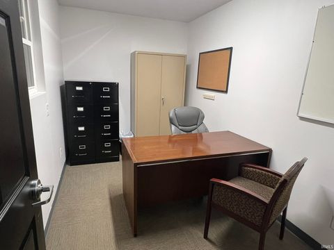 Tiny photo for 1601 N Country Club Road, Muncie, IN 47303 (MLS # 202613116)