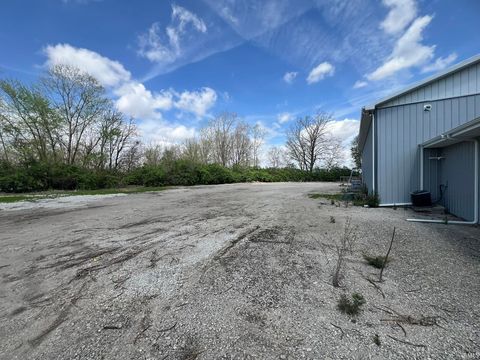 Tiny photo for 1601 N Country Club Road, Muncie, IN 47303 (MLS # 202613116)