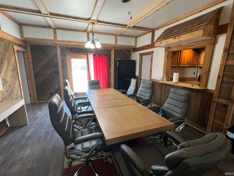 Tiny photo for 1601 N Country Club Road, Muncie, IN 47303 (MLS # 202613116)