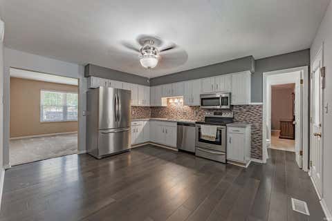 Tiny photo for 1800 N Colony Road, Evansville, IN 47715 (MLS # 202635202)