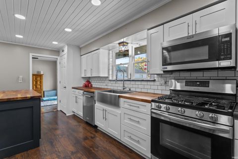 Tiny photo for 123 MAGNOLIA Drive, Kokomo, IN 46901 (MLS # 202544794)