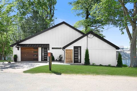 11721 N Elm Grove Drive, Syracuse, IN 46567 - #: 202519109