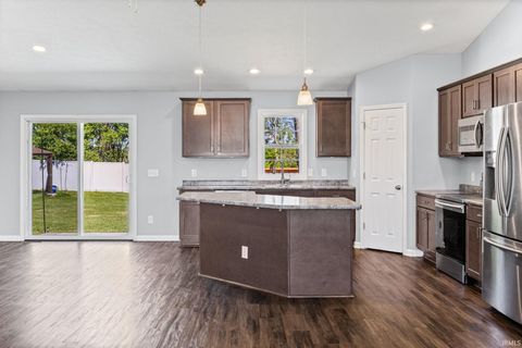 Tiny photo for 136 Abbey Lane, Crawfordsville, IN 47933 (MLS # 202618437)