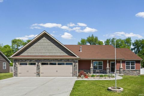 Photo of 136 Abbey Lane, Crawfordsville, IN 47933 (MLS # 202618437)