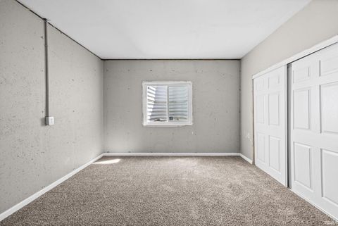 Tiny photo for 136 Abbey Lane, Crawfordsville, IN 47933 (MLS # 202618437)