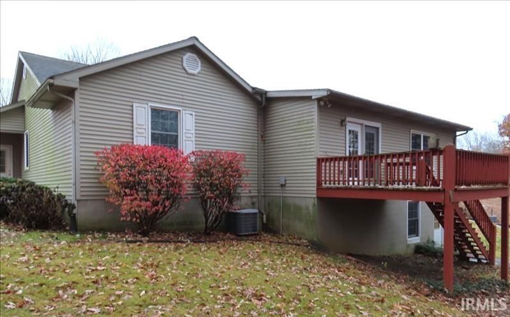 Photo of 1406 WESTWOOD HILLS Drive, Evansville, IN 47720 (MLS # 202548574)