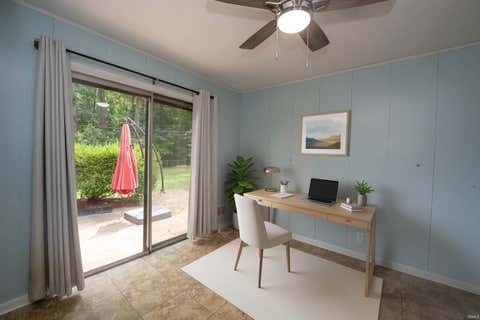 Tiny photo for 200 Royal Avenue, Evansville, IN 47715 (MLS # 202630837)